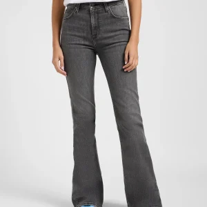 Breese in Faded Paint