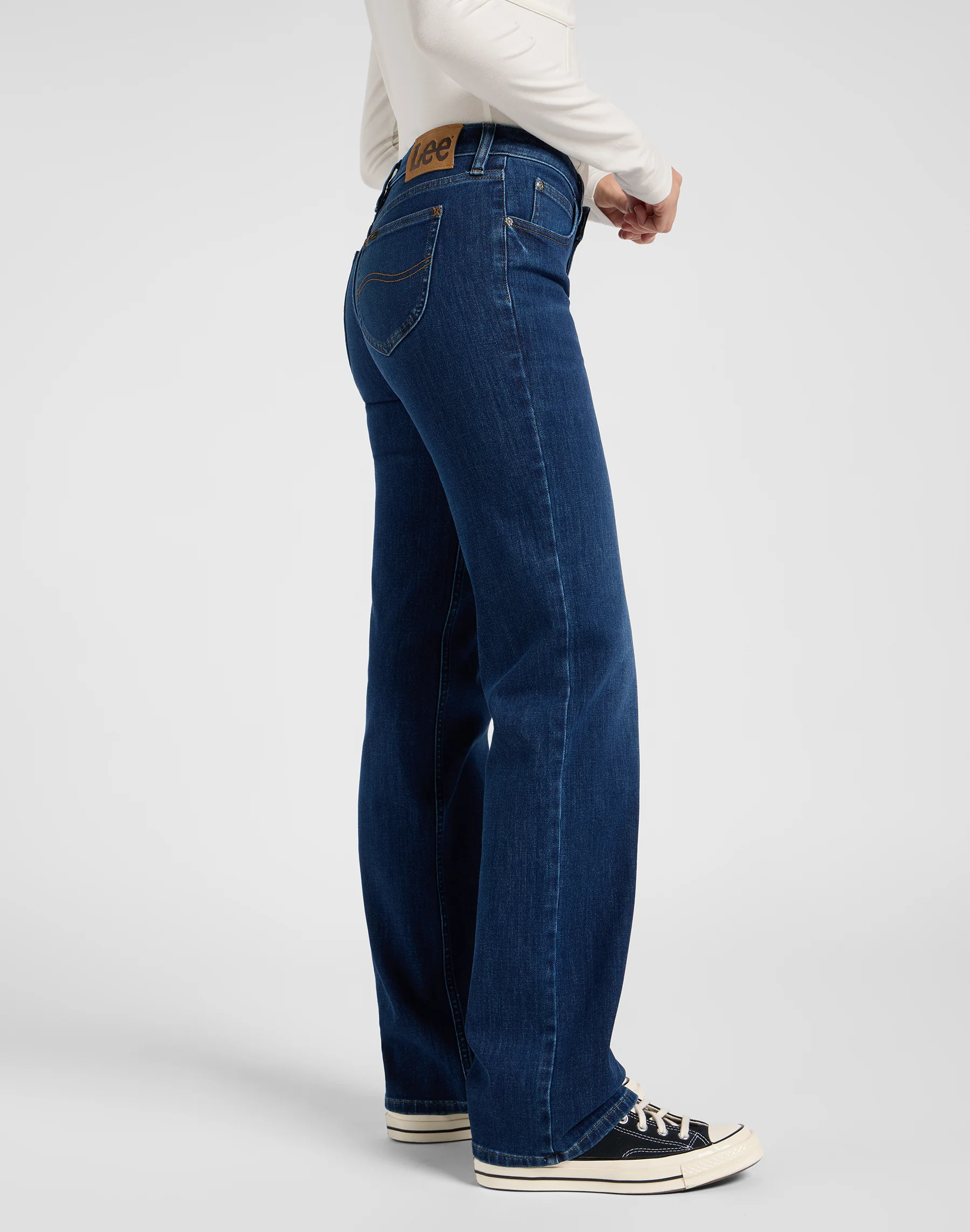 Zoe dans No Foul – Image 4