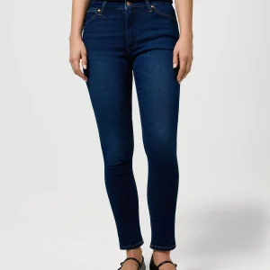 Sienna dans Nightshade