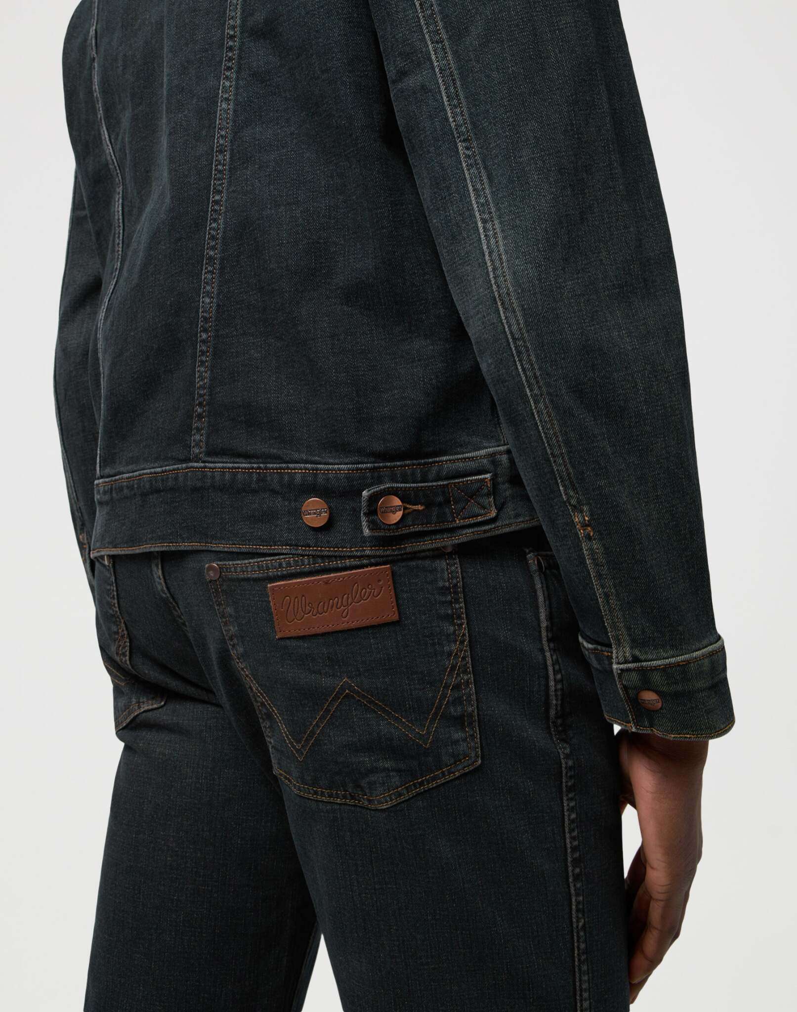 124Mj dans Nightfall – Image 5