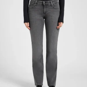 Jessica dans Shark Grey