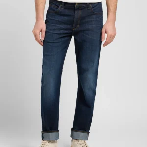 L'Ouest dans une main forte