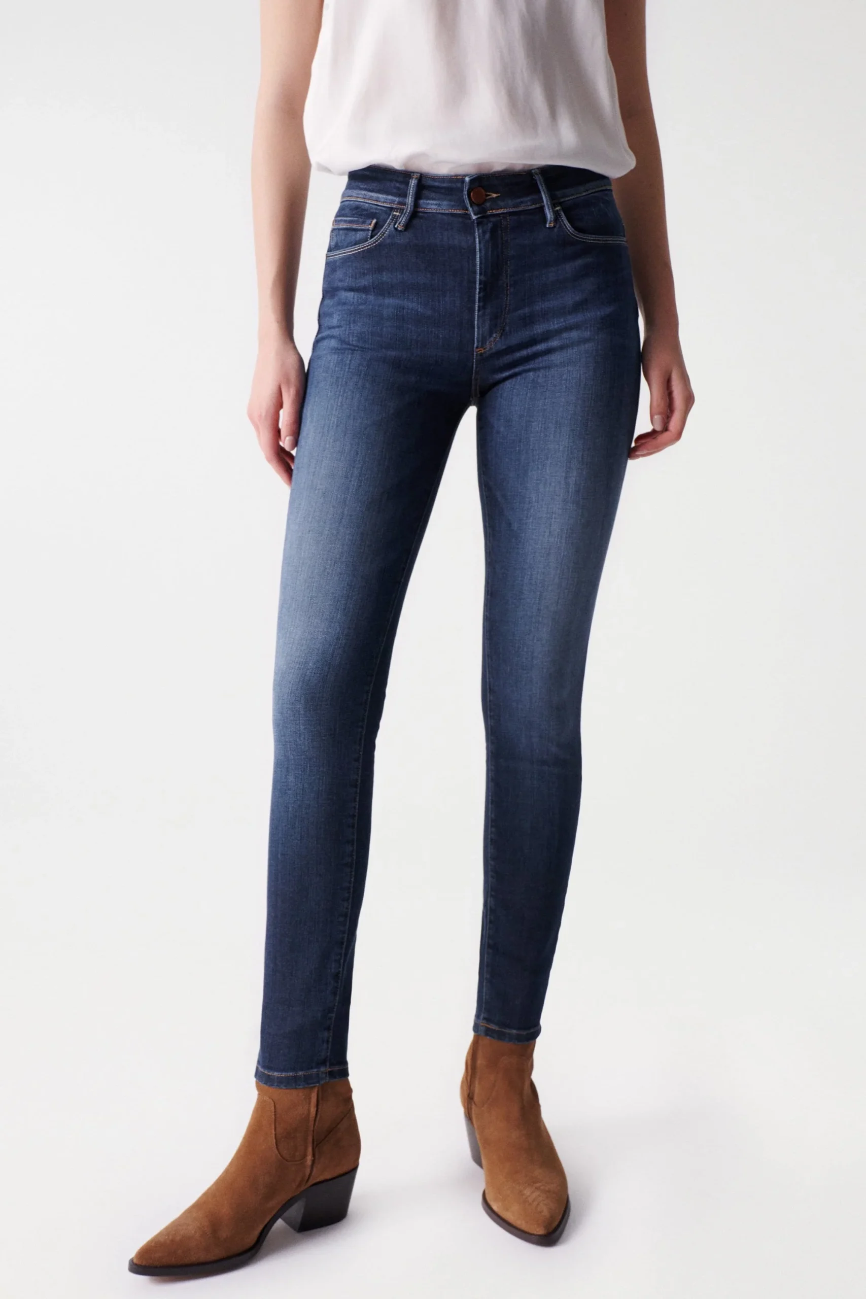Destiny Skinny en Dark Wash