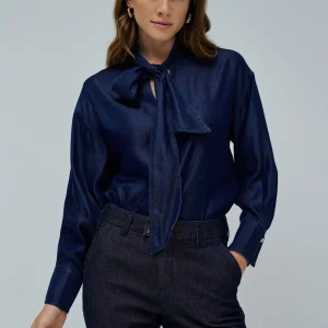 Blouse W/ Lace in Dark Wash