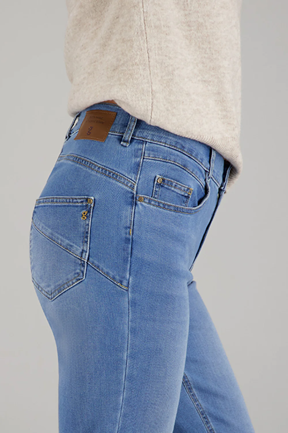 ZURI126 Jeans en stone used – Image 4
