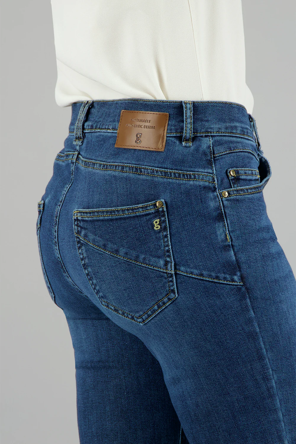 ZURI126 Jeans en Dark Rinse Used – Image 4