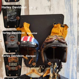Porte casque moto duo Harley Davidson finition carbone, plaque métallique avec licence, multifonction