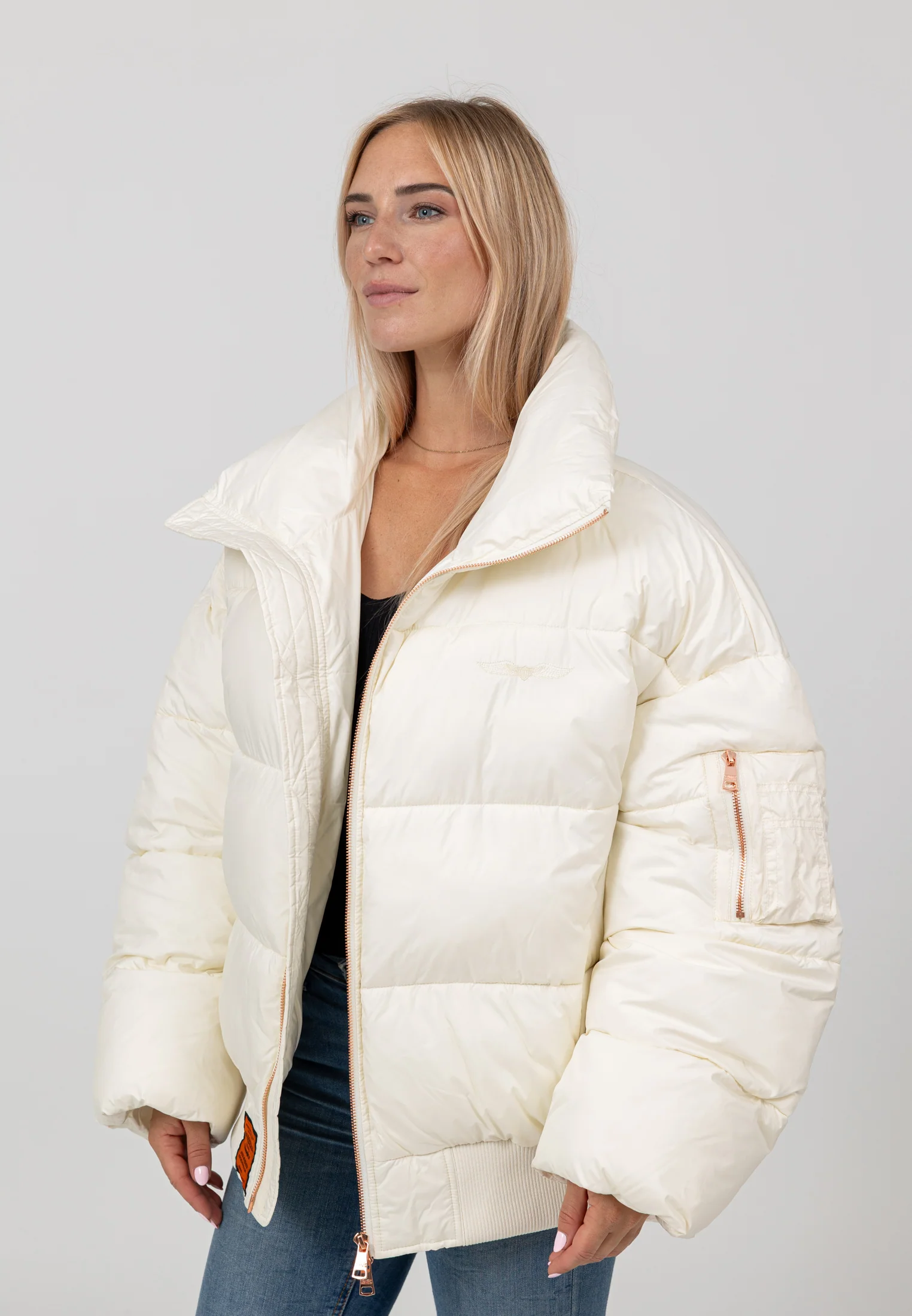 Hill-W en blanc – Image 6