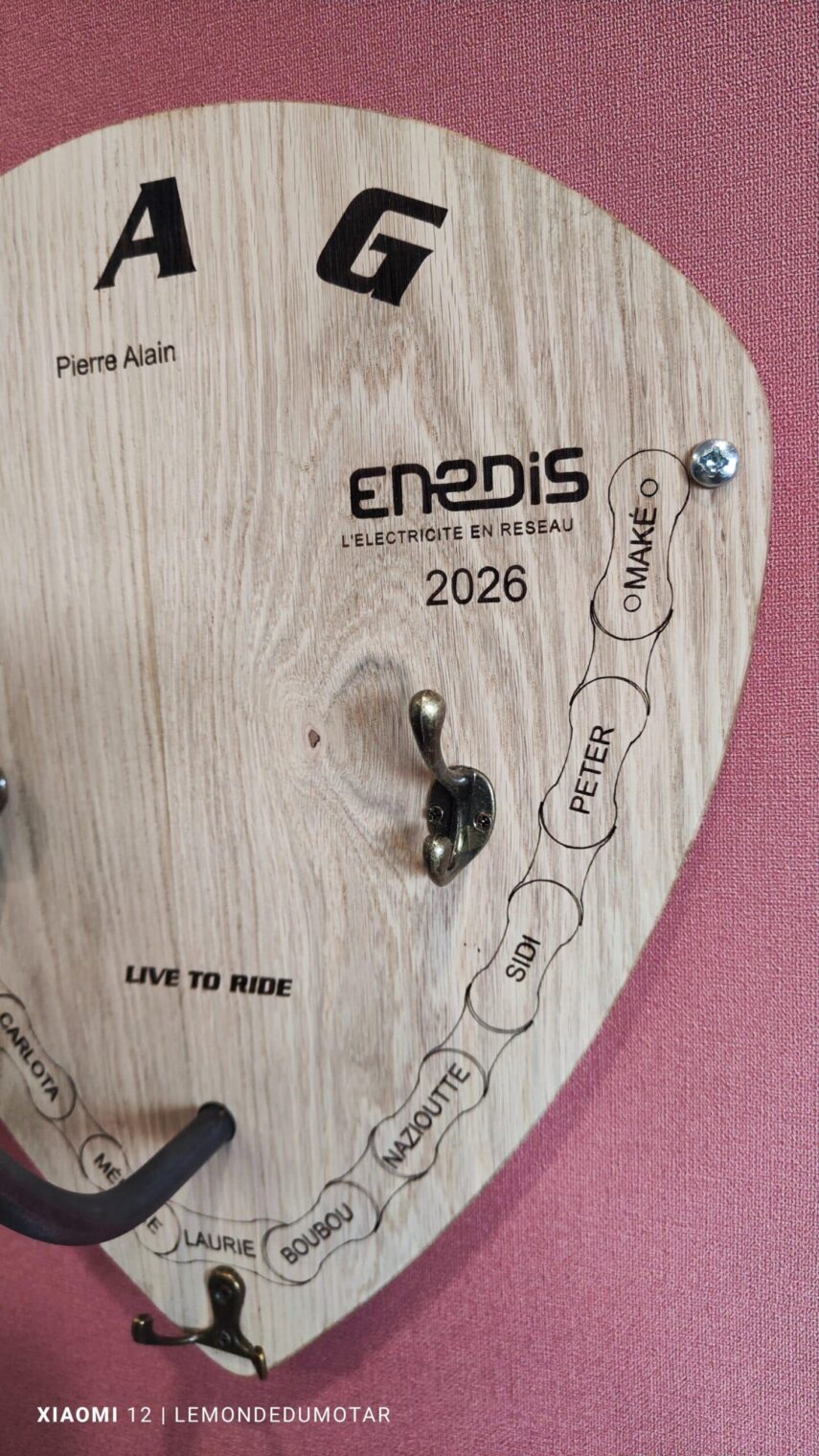 le Porte-Casque Moto des Collègues Cadeau Retraite & Souvenir – Image 4