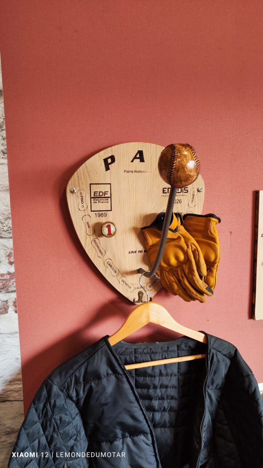 le Porte-Casque Moto des Collègues Cadeau Retraite & Souvenir – Image 5