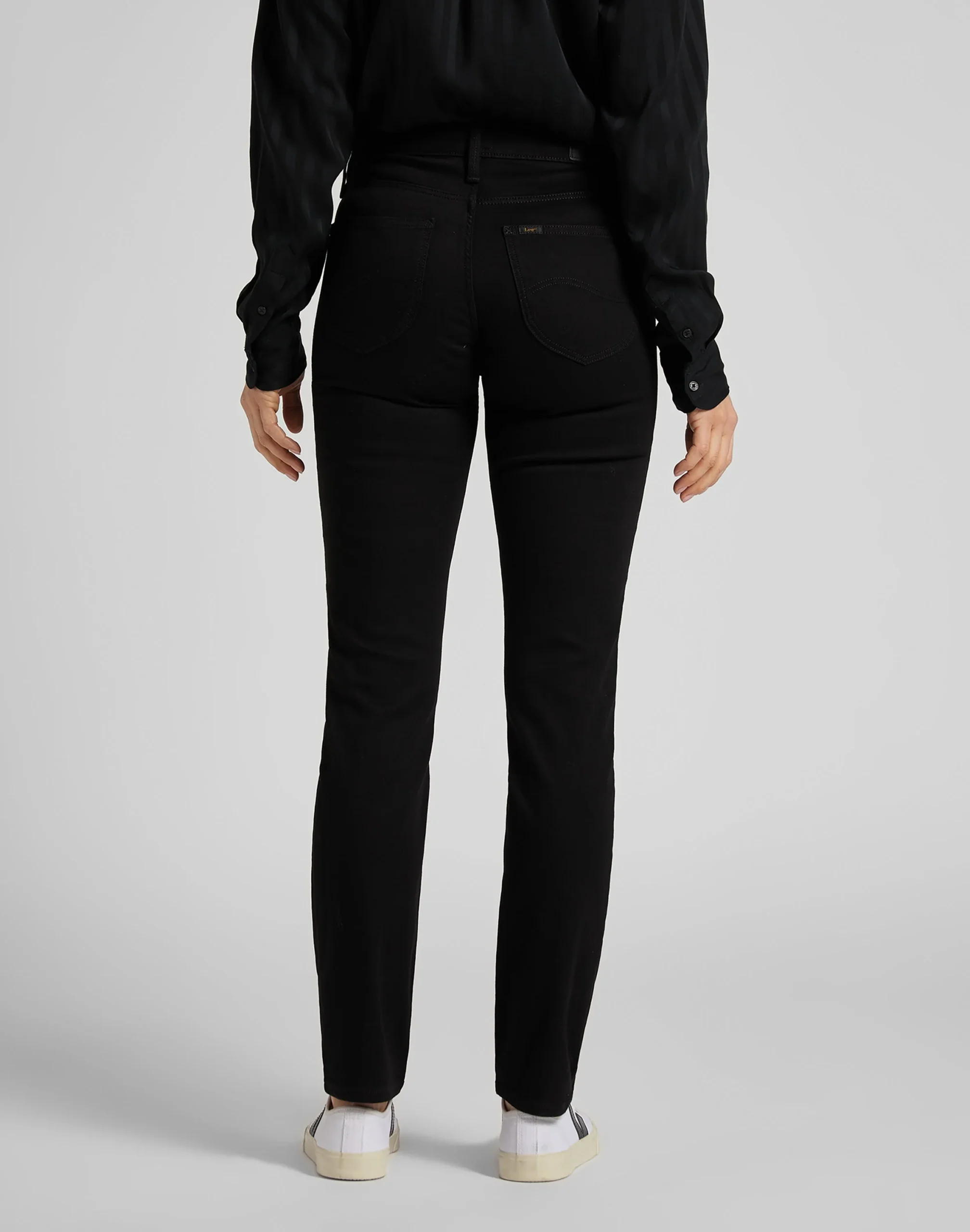 Elly à la Rinceuse noire – Image 2