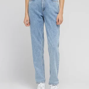 Elasticated Carol dans le sanctuaire de lumière