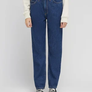 Elasticated Carol dans Brisk Inhale