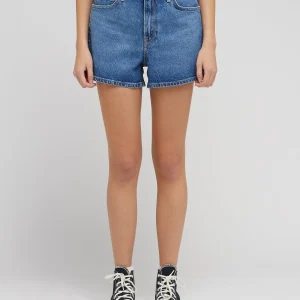 Carol Short dans Blue Speed