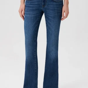 Bella Mid-Rise in Dark Brushed Str