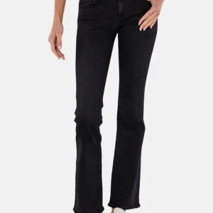 Bella in Dark Smoke Glam