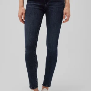 Adriana in Dark Ink Glam