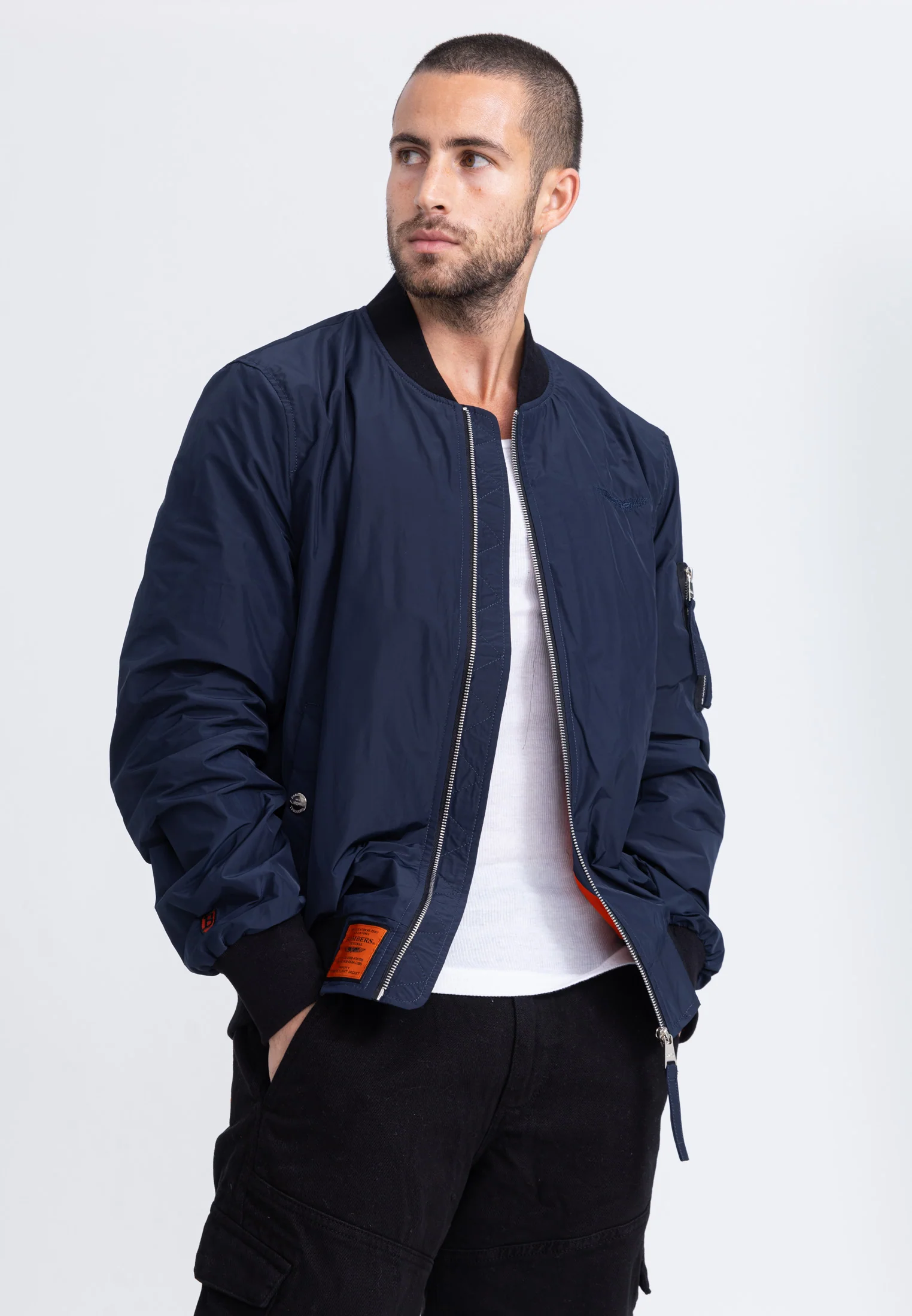 MA1 M Bomber en bleu marine – Image 3