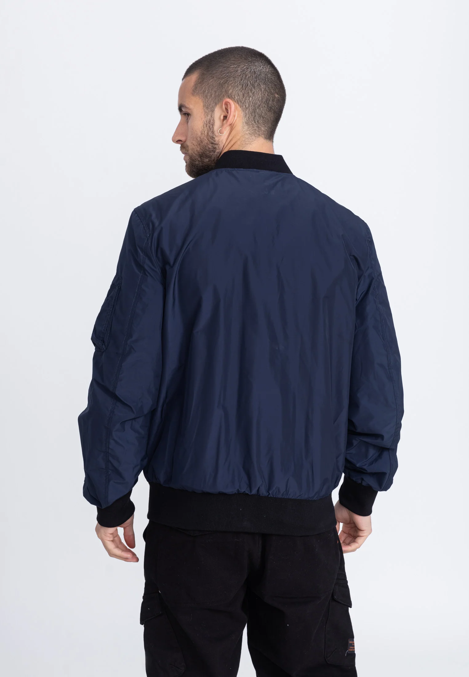 MA1 M Bomber en bleu marine – Image 2