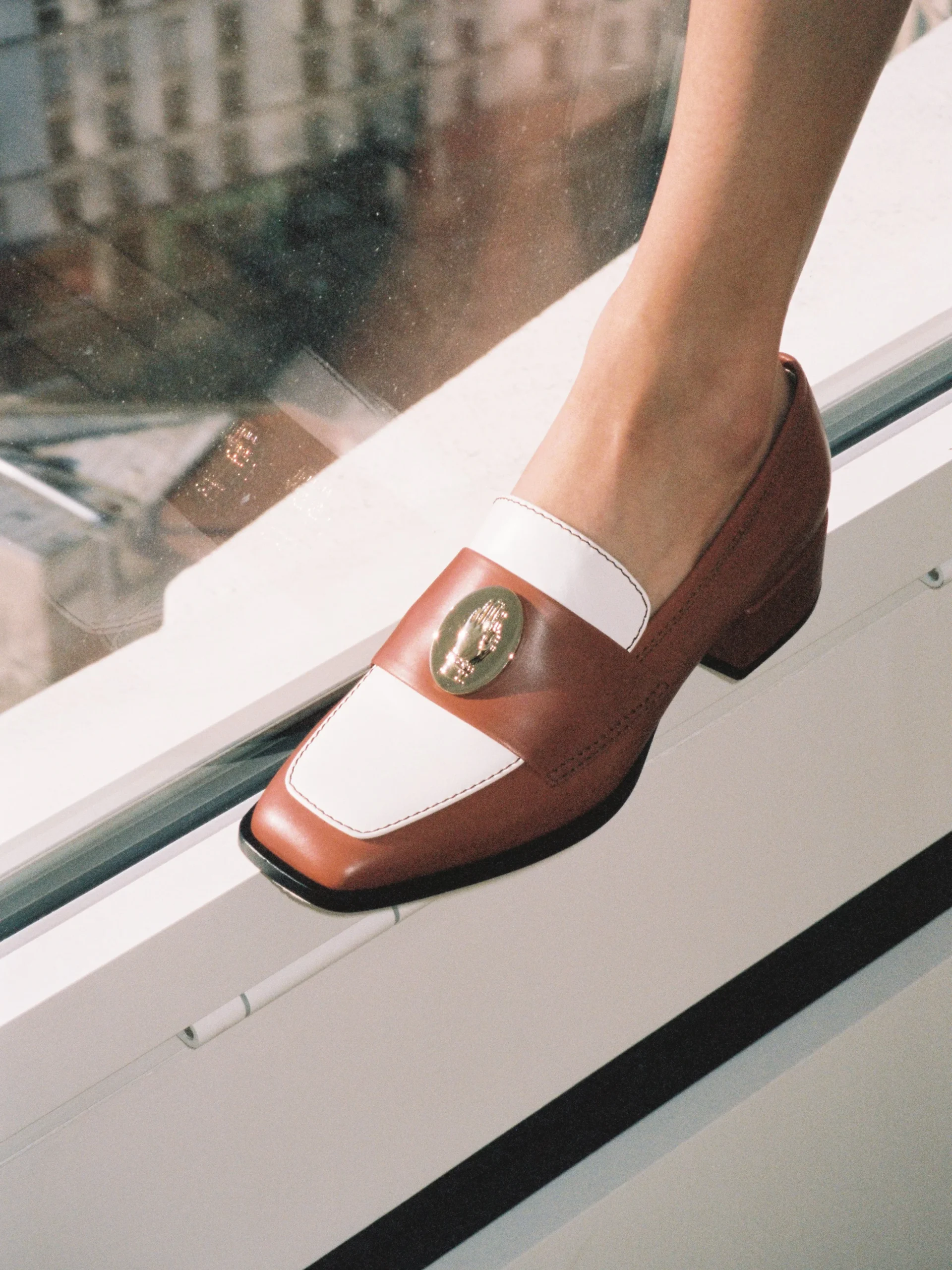 NONO - Mocassins - Bicolore Cognac – Image 3