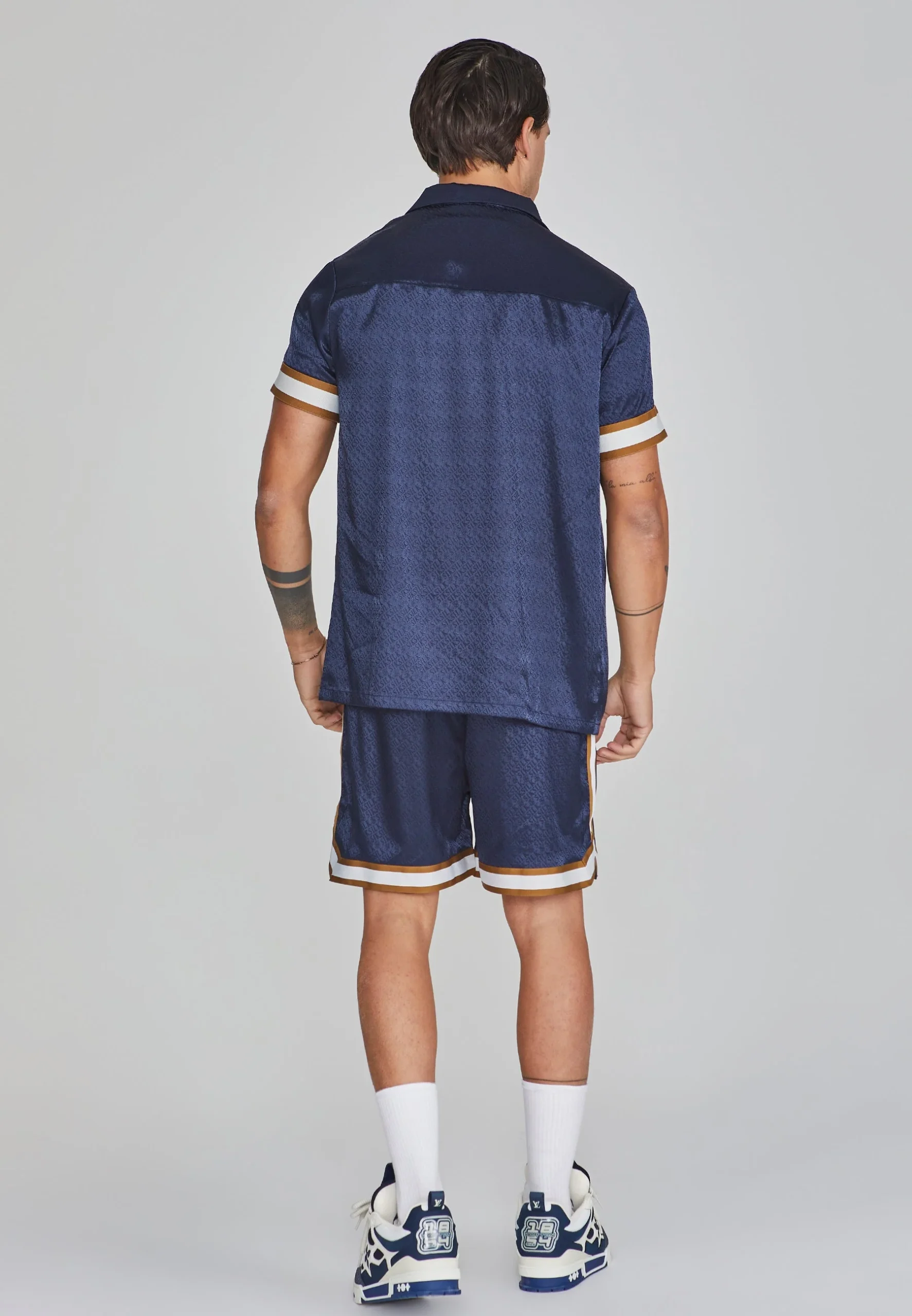 Short Resort en bleu marine – Image 4