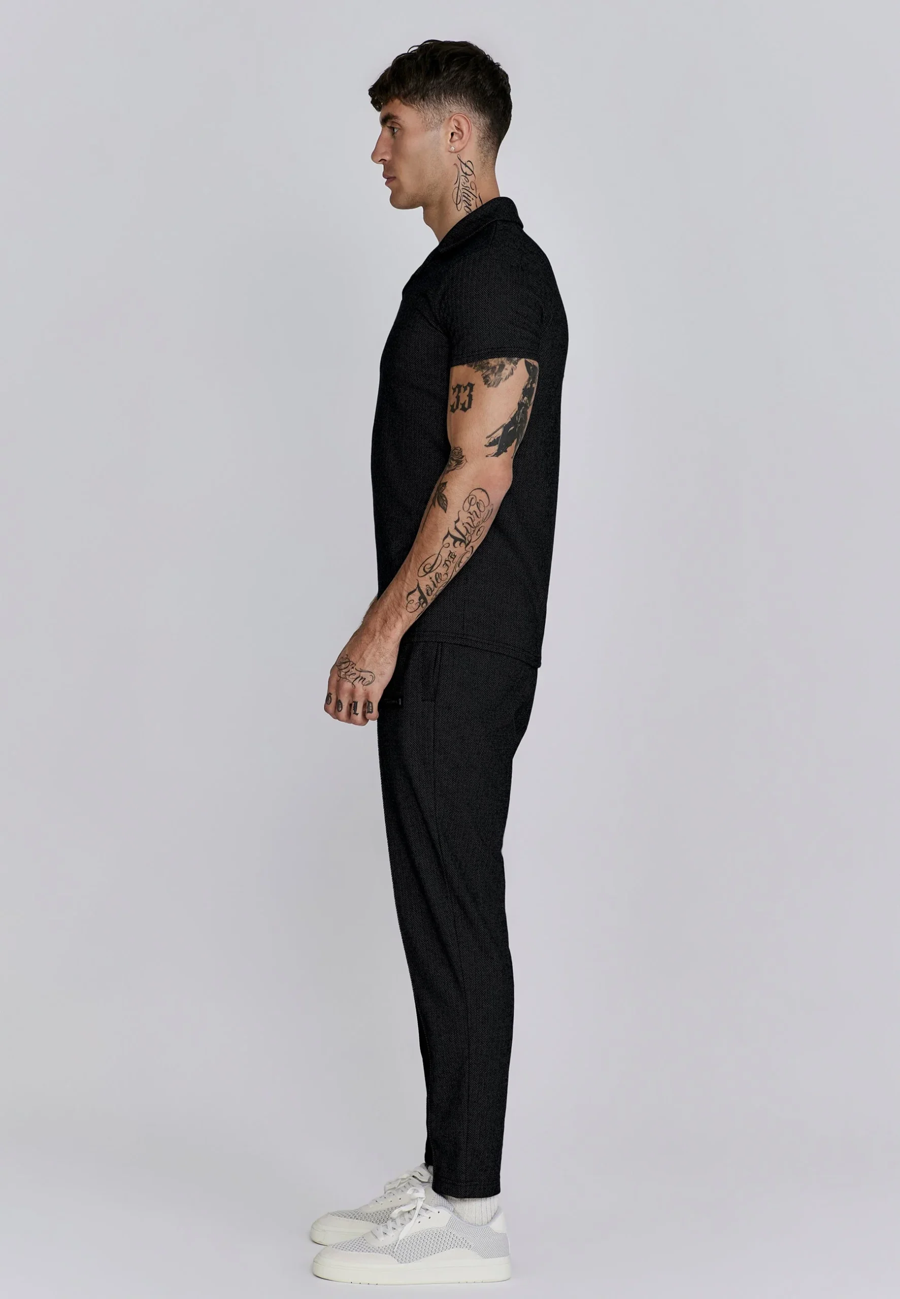 T-shirt intelligent en noir – Image 4