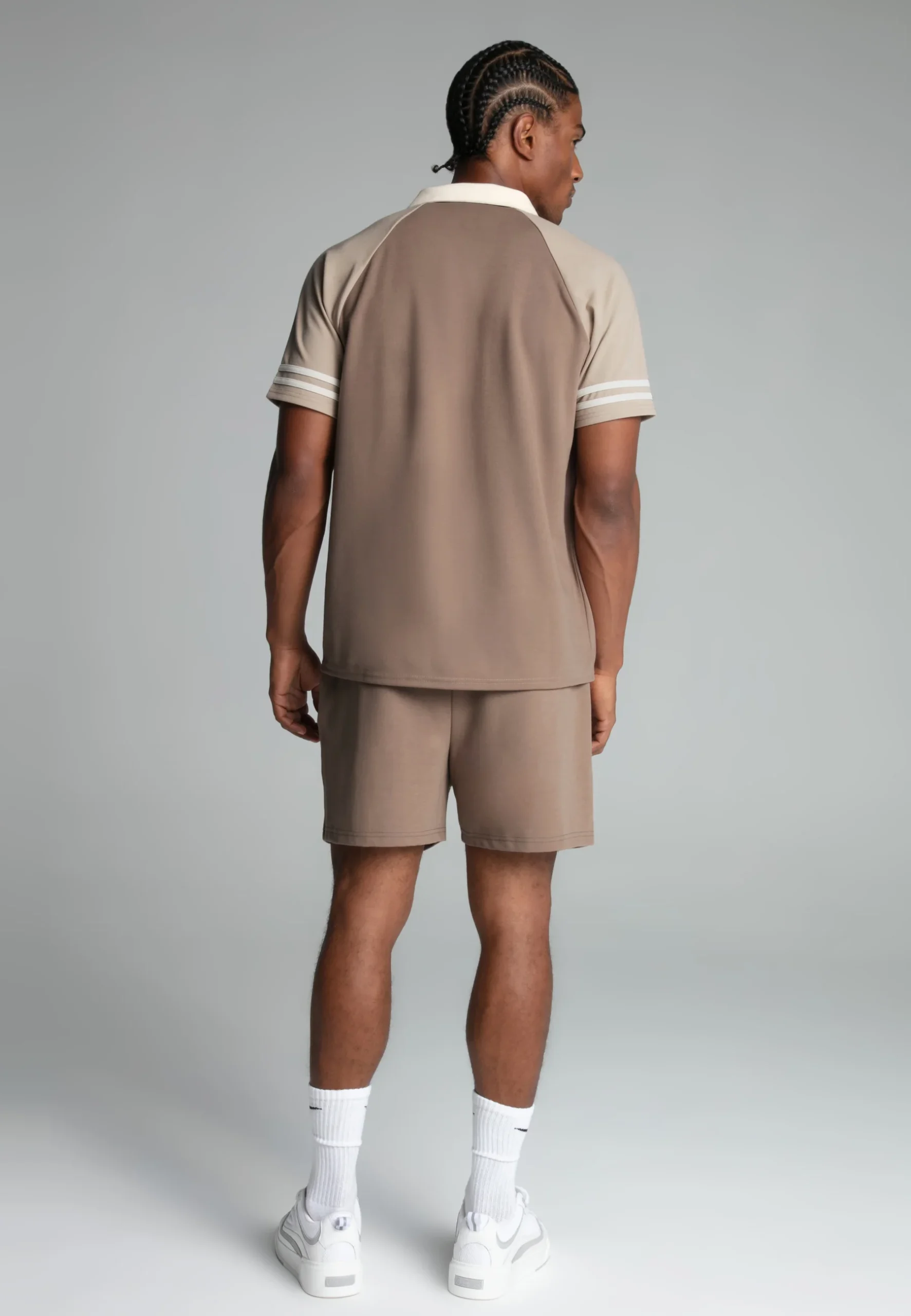 Short rétro en beige – Image 4