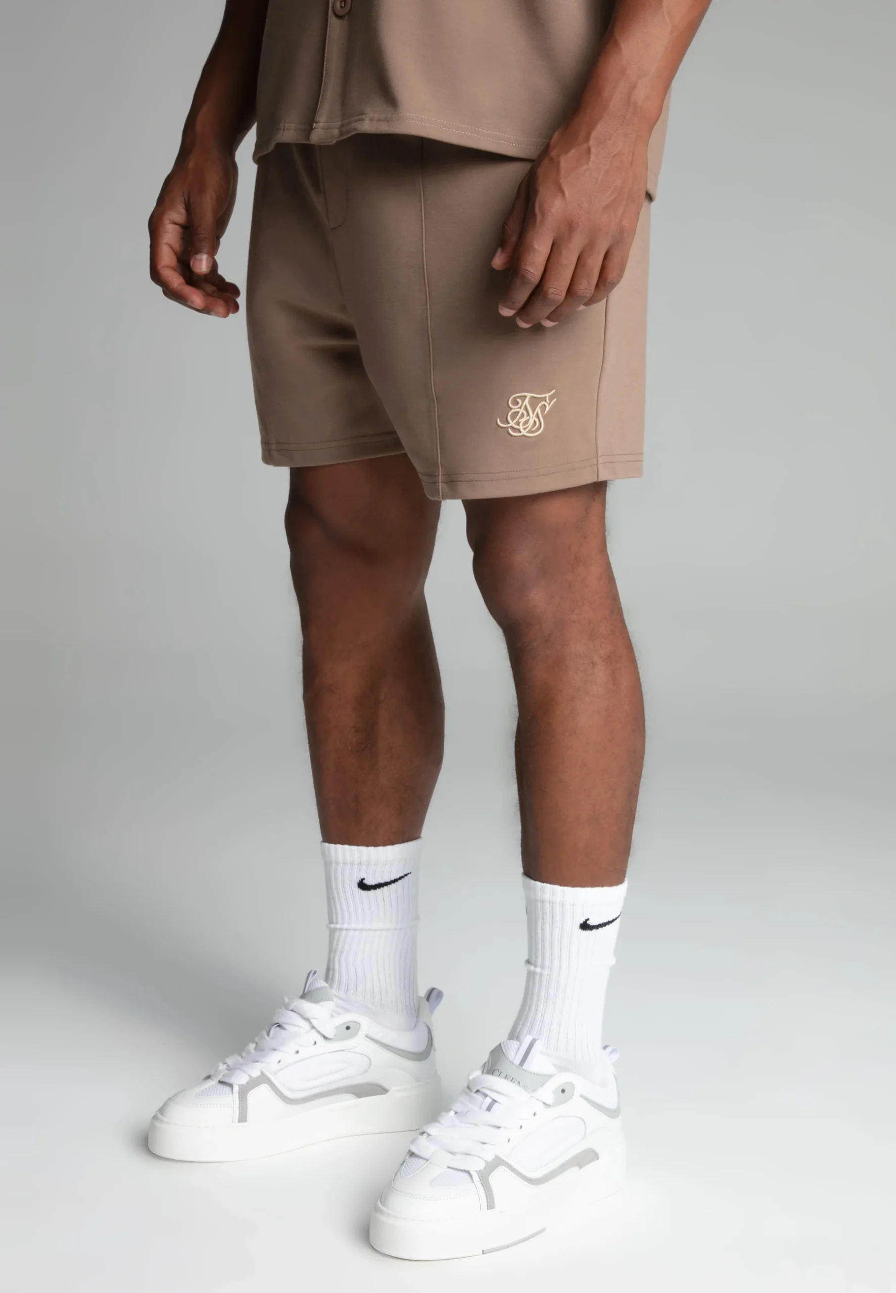 Short rétro en beige
