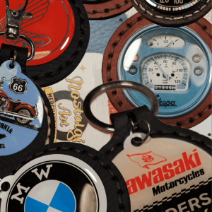 Porte-clés moto en métal sous licence – Vespa, BMW, Triumph, Honda, Indian Route 66, Kawasaki