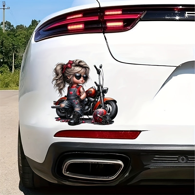 Autocollant fille punk moto – Sticker vinyle cartoon carré 13×13 cm, PVC résistant pour PC, mur, casque, déco motarde originale – Image 2