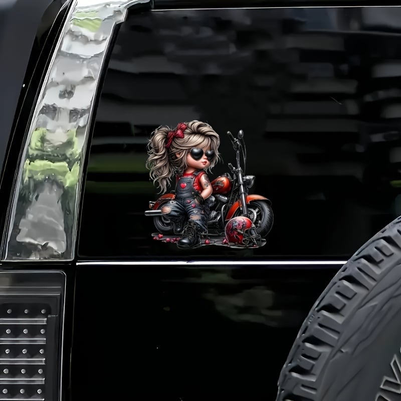 Autocollant fille punk moto – Sticker vinyle cartoon carré 13×13 cm, PVC résistant pour PC, mur, casque, déco motarde originale – Image 6